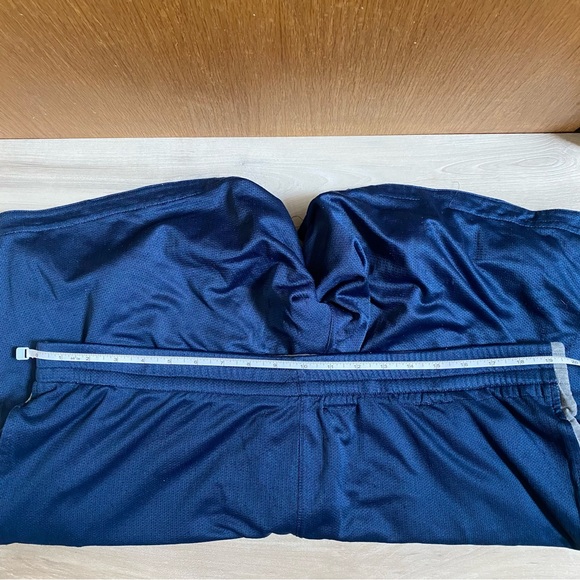 🔶 {4/$12} NIKE • Basketball Style Shorts - Picture 10 of 16